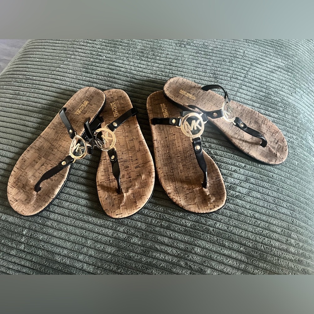 Michael Kors Flip Flop